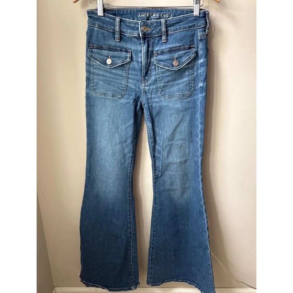 American Eagle Festival Flare Jeans Size 8 Regular Medium Wash